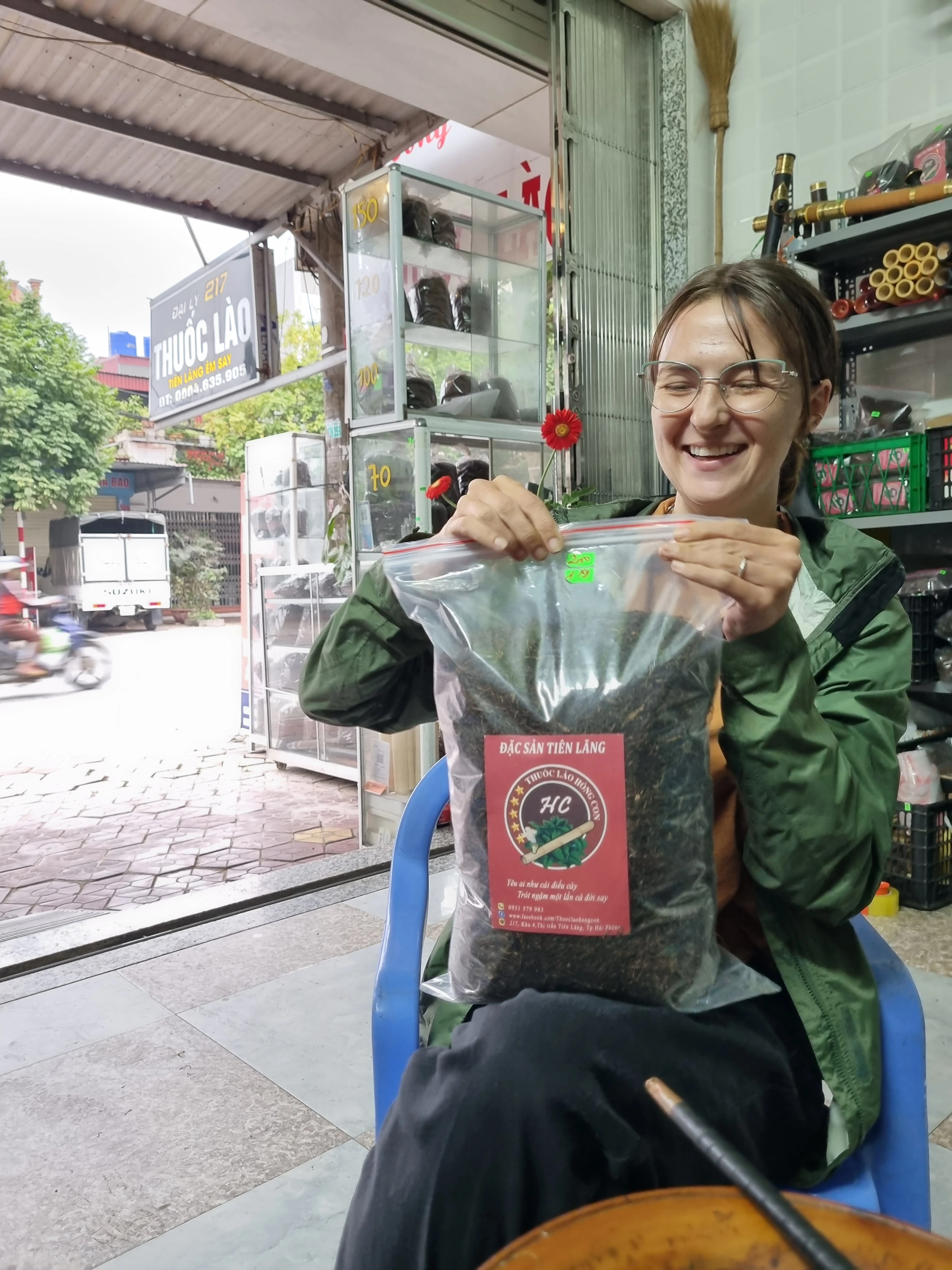 Thuốc lào Hồng Con Trải nghiệm sản phẩm